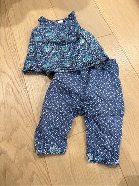 GAP Baby Floral Top and Pants in Blue and White
